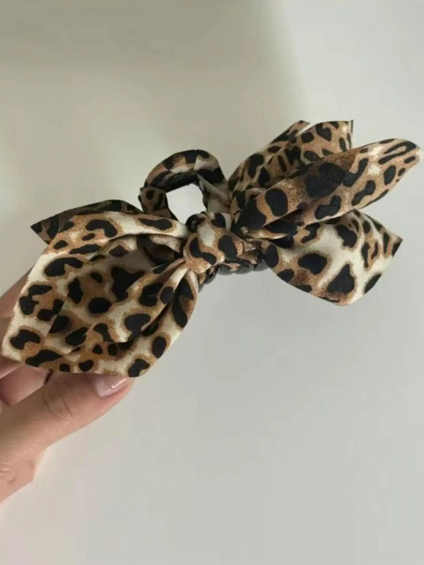 Women'S Hair Clips, Flower Hair Clip, Extra-Large Claw Clips, Hair Claws for Thick Hair, Cute Bow-Shaped Non-Slip Hair Accessories, Stylish Gift for Women and Girls